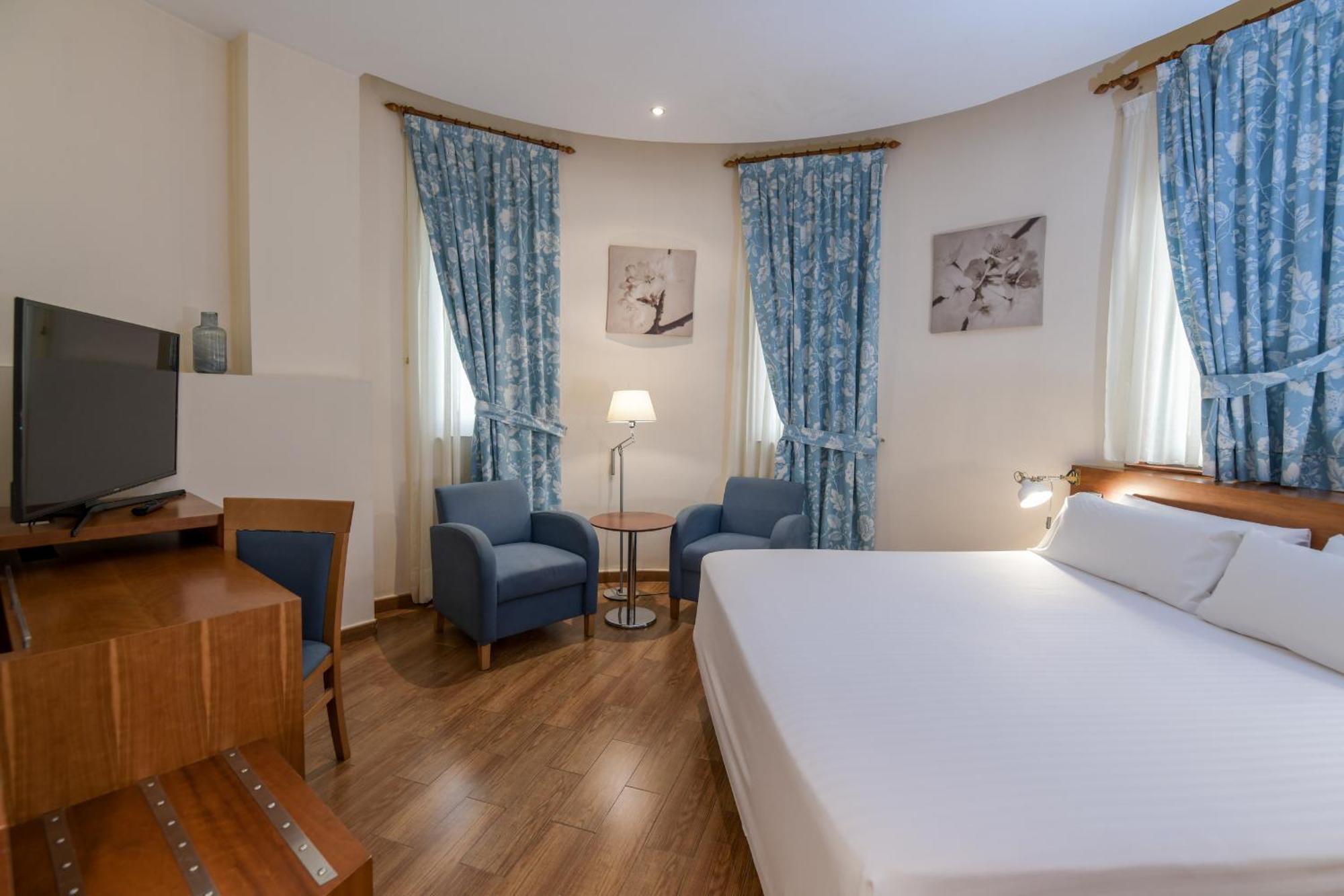 Hotel Mieres Del Camino المظهر الخارجي الصورة